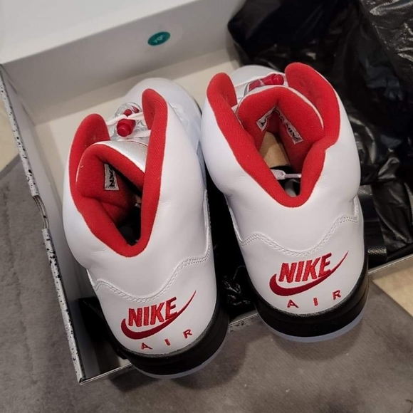 Jordan\'s main image 10